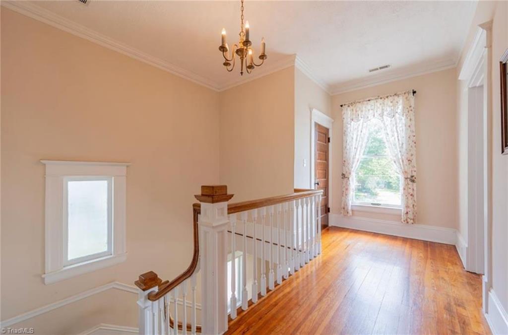 607 North Main Street Mount Airy, NC 27030 - Photo 18 of 39