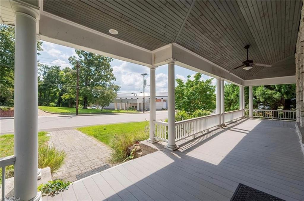 607 North Main Street Mount Airy, NC 27030 - Photo 4 of 39