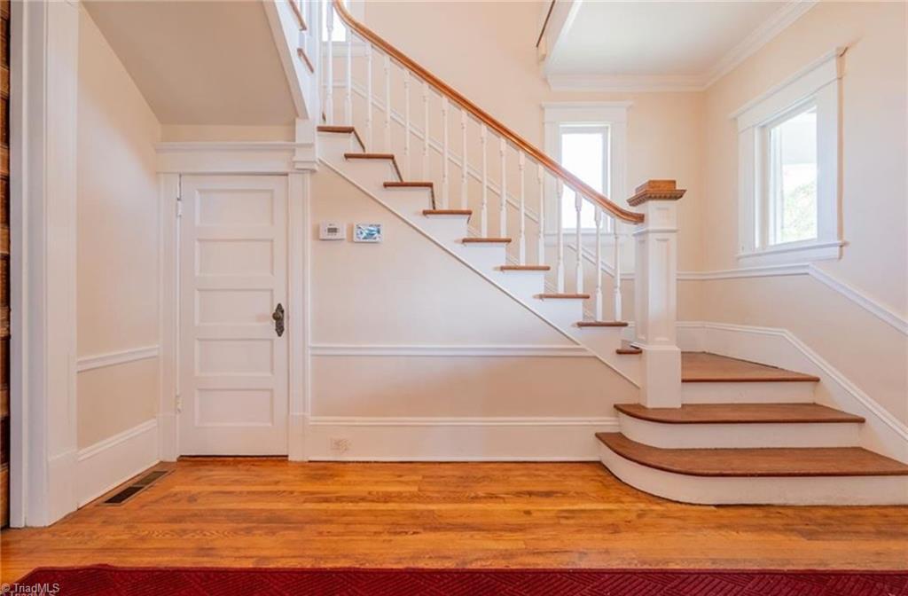 607 North Main Street Mount Airy, NC 27030 - Photo 7 of 39