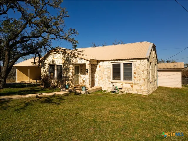 $439,000 | 1003 North Ridge Street, Lampasas, TX 76550