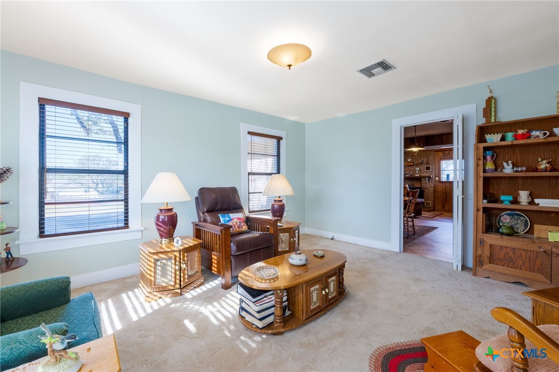 1003 North Ridge Street Lampasas, TX 76550 - Photo 19 of 44