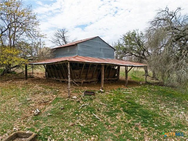 $439,000 | 1003 North Ridge Street, Lampasas, TX 76550