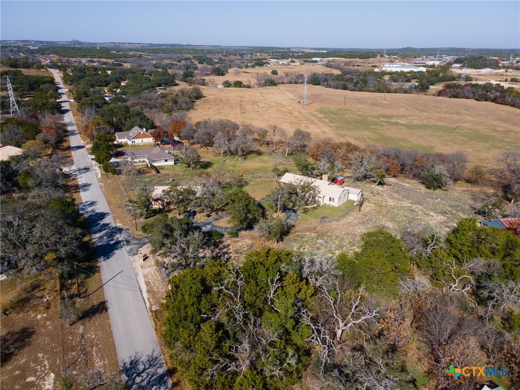 1003 North Ridge Street Lampasas, TX 76550 - Photo 5 of 44