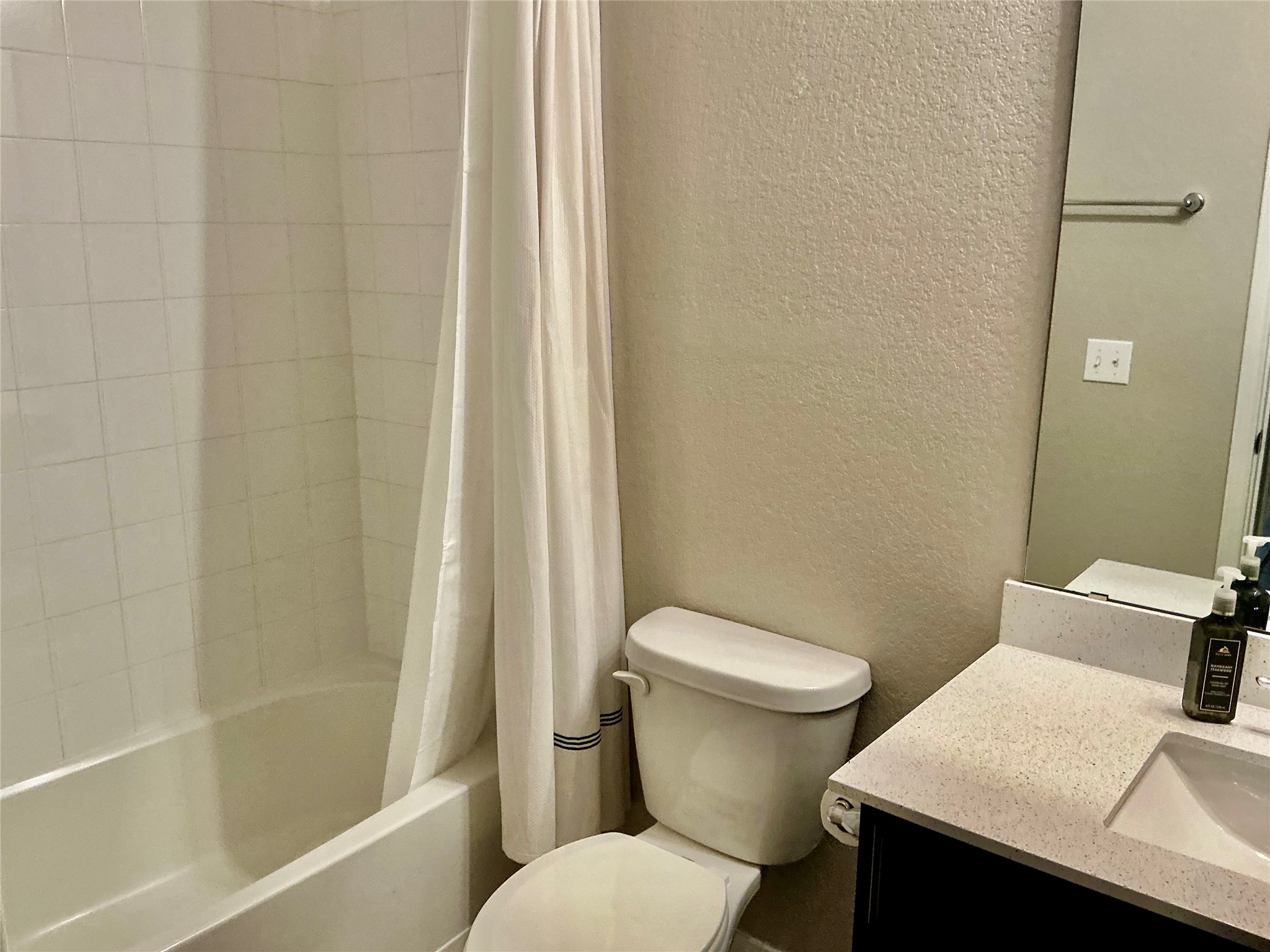 305 Rusk Bluff Avenue Leander, TX 78641 - Photo 34 of 34 Secondary bathroom