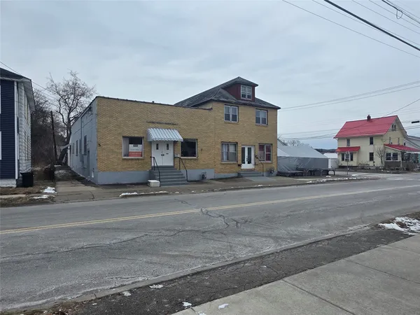 $1,200 | 1007 Pine Street, Endicott, NY 13760