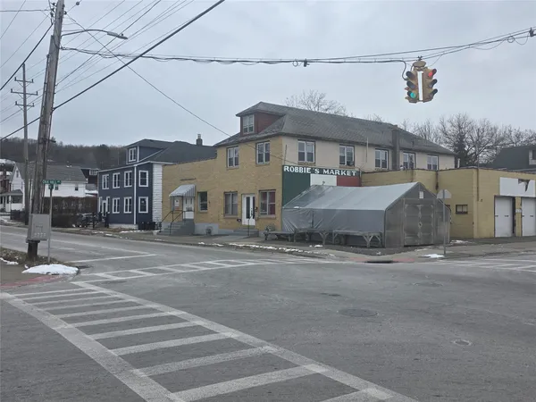 $1,000 | 1007 Pine Street, Endicott, NY 13760