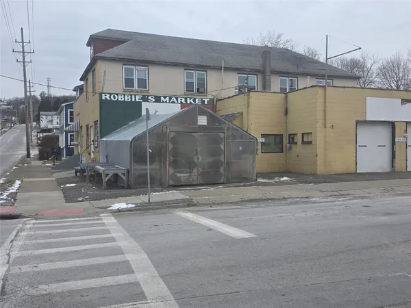 $1,200 | 1007 Pine Street, Endicott, NY 13760