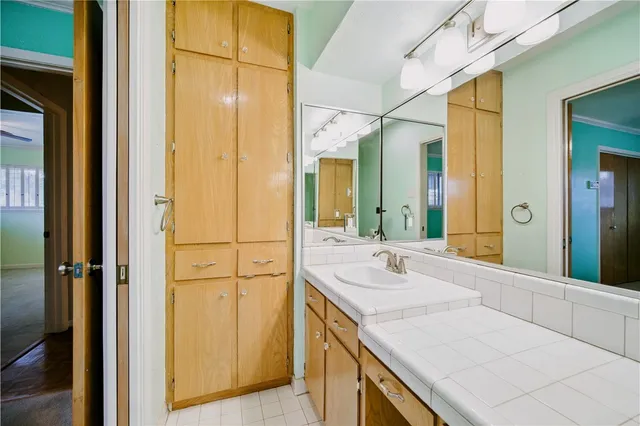 $349,000 | 750 Bradshaw Drive, Corpus Christi, TX 78412