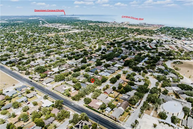 $349,000 | 750 Bradshaw Drive, Corpus Christi, TX 78412