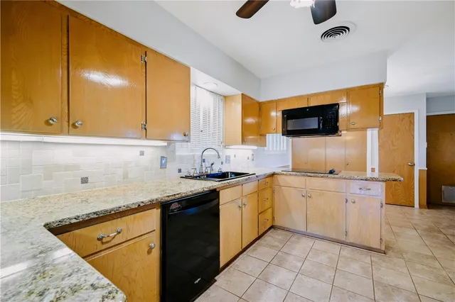 $349,000 | 750 Bradshaw Drive, Corpus Christi, TX 78412