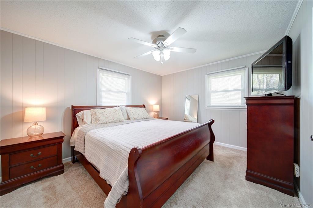 39356 Holly Ridge Road New London, NC 28127 - Photo 4 of 48 Gallery Image 4