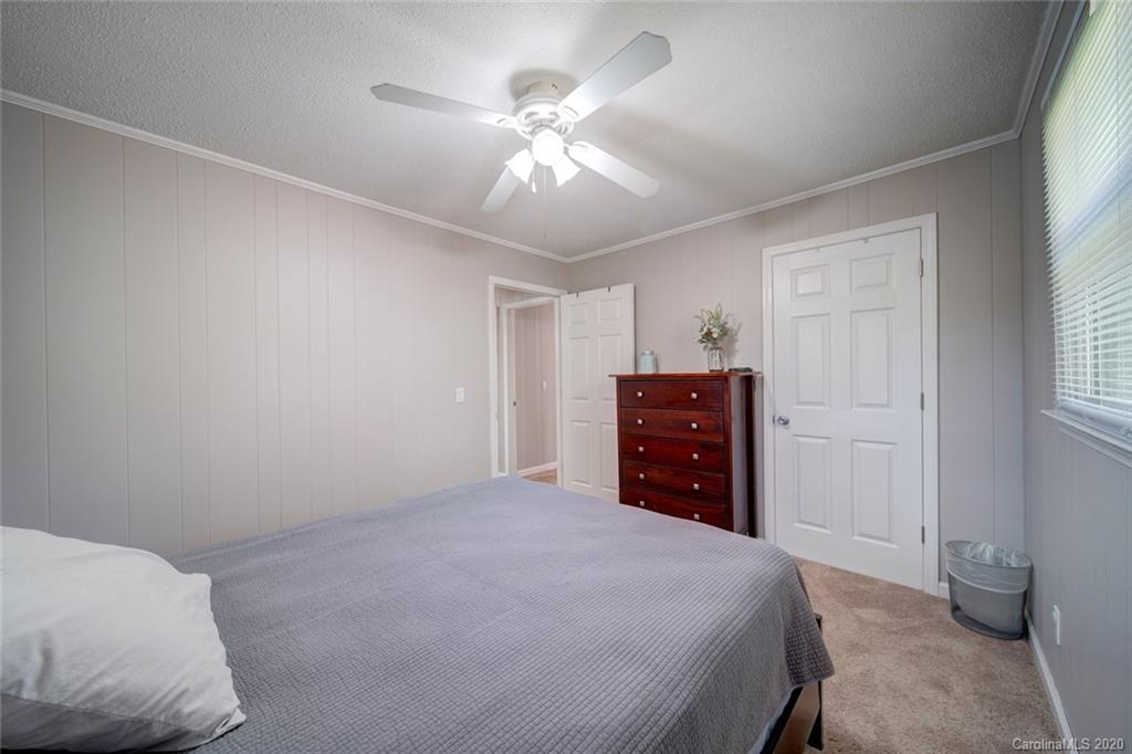 39356 Holly Ridge Road New London, NC 28127 - Photo 5 of 48 Gallery Image 5