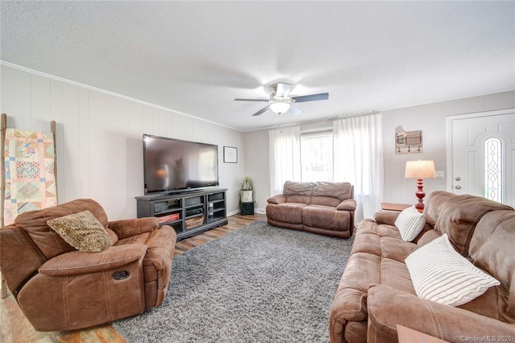 39356 Holly Ridge Road New London, NC 28127 - Photo 10 of 48 Gallery Image 10