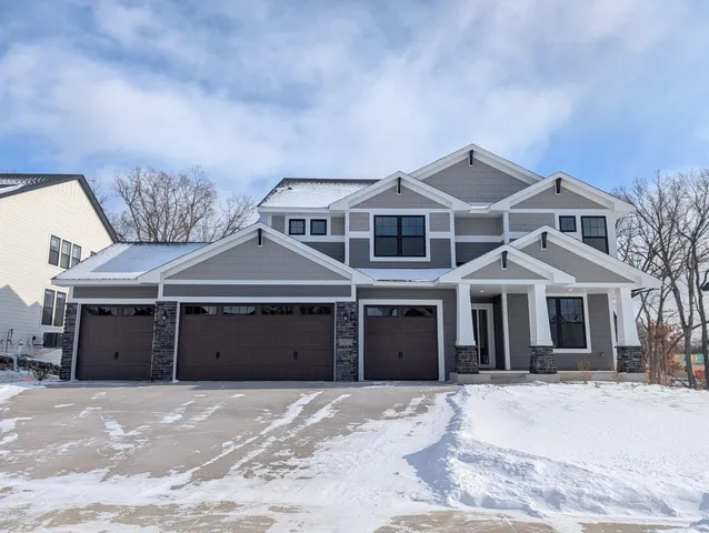 $962,045 | 1955 Royal Boulevard North, Lake Elmo, MN 55042