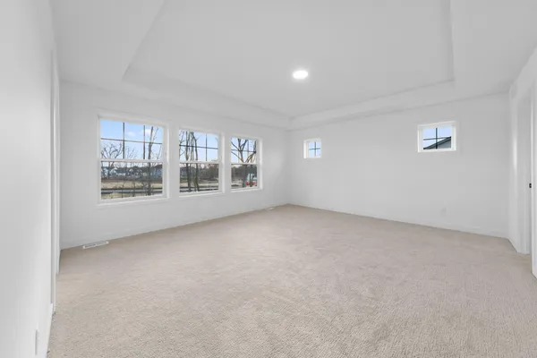 $962,045 | 1955 Royal Boulevard North, Lake Elmo, MN 55042