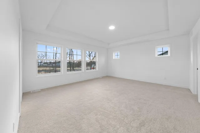 $959,045 | 1955 Royal Boulevard North, Lake Elmo, MN 55042