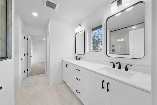 $962,045 | 1955 Royal Boulevard North, Lake Elmo, MN 55042