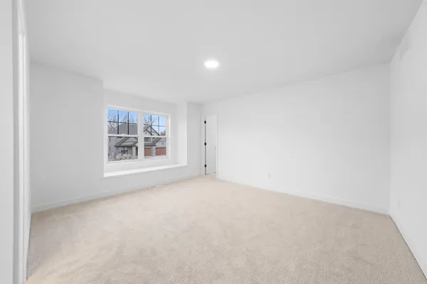 $962,045 | 1955 Royal Boulevard North, Lake Elmo, MN 55042