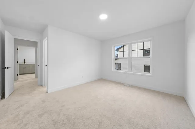 $959,045 | 1955 Royal Boulevard North, Lake Elmo, MN 55042