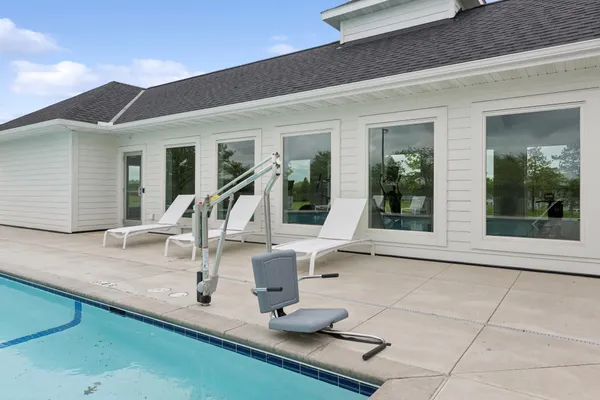 $962,045 | 1955 Royal Boulevard North, Lake Elmo, MN 55042