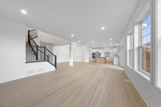 $959,045 | 1955 Royal Boulevard North, Lake Elmo, MN 55042