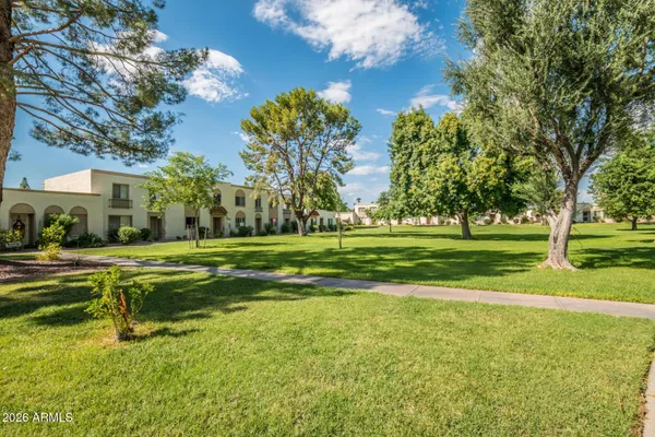 $2,250 | 5174 North 83rd Street, Scottsdale, AZ 85250