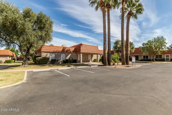 $2,250 | 5174 North 83rd Street, Scottsdale, AZ 85250