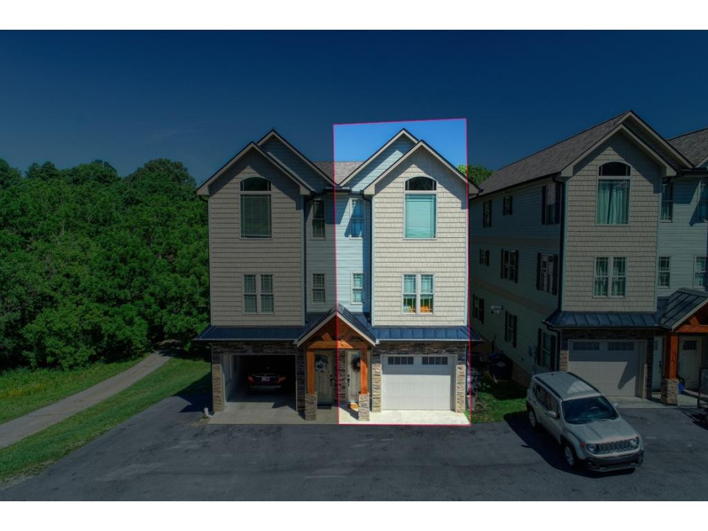 376 Rock Springs Road, Unit 2 Kingsport, TN 37663 - Photo 1 of 35 Like new custom condo