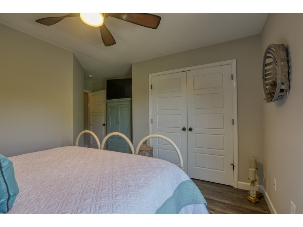 376 Rock Springs Road, Unit 2 Kingsport, TN 37663 - Photo 27 of 35 Bedroom 3 2nd level