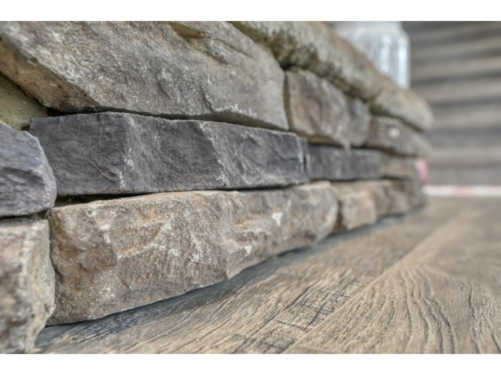 376 Rock Springs Road, Unit 2 Kingsport, TN 37663 - Photo 29 of 35 Fireplace stone