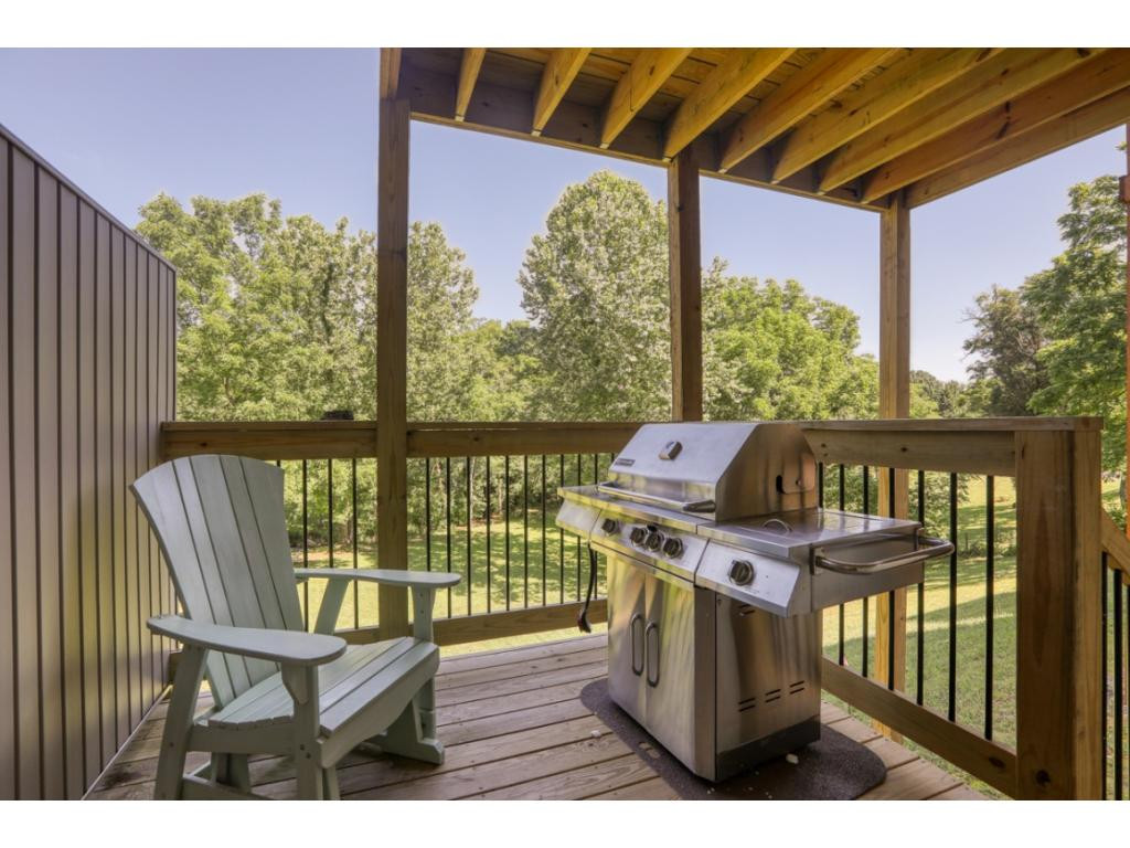 376 Rock Springs Road, Unit 2 Kingsport, TN 37663 - Photo 32 of 35 Private back deck off den