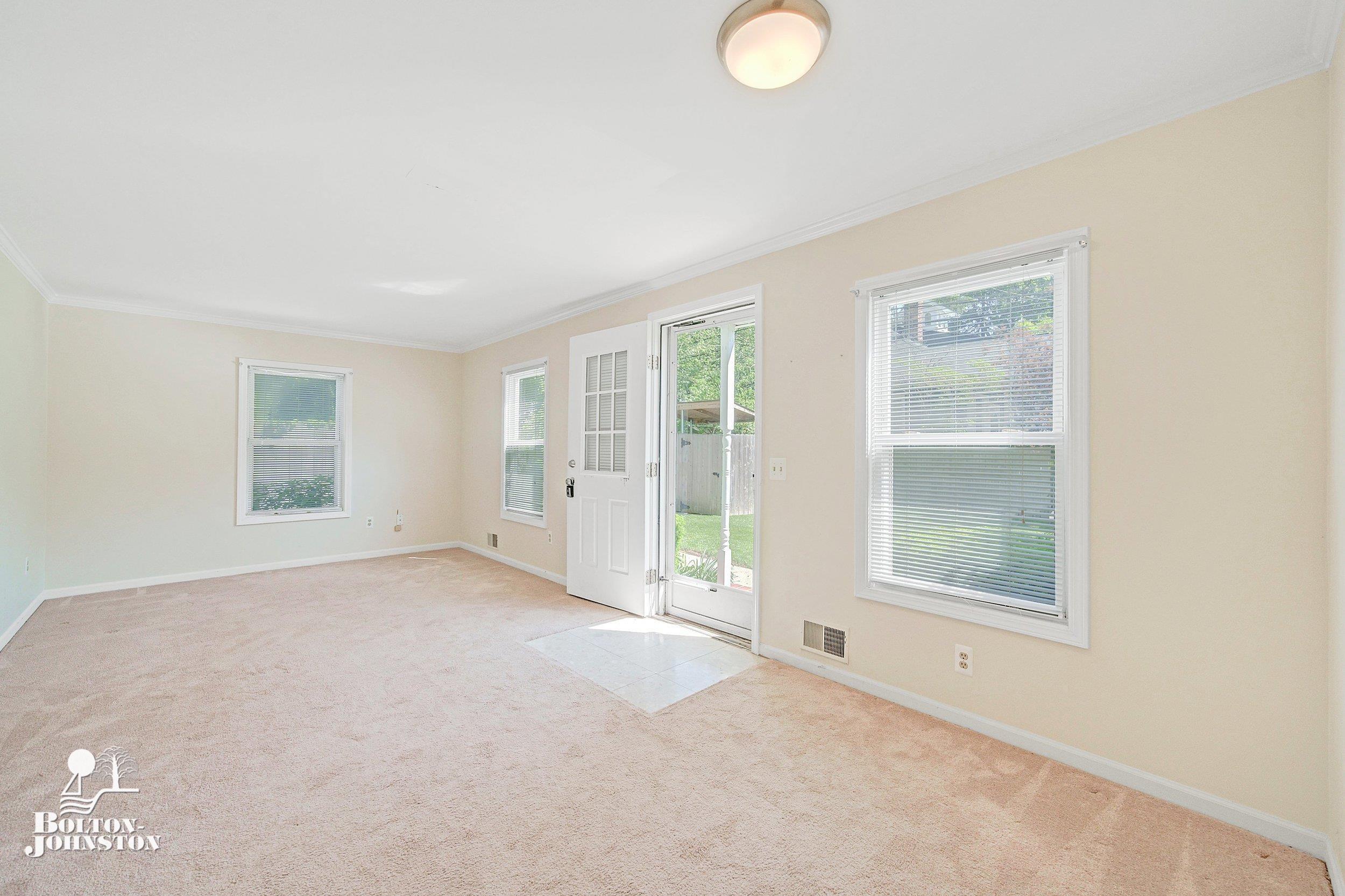 342 Rivard Boulevard Grosse Pointe, MI 48230 - Photo 24 of 34 #4 LIVING/DINE