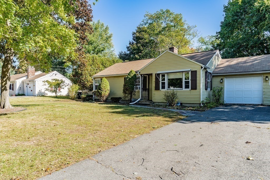 110 Talbot Road Springfield, MA 01119 - Photo 2 of 26