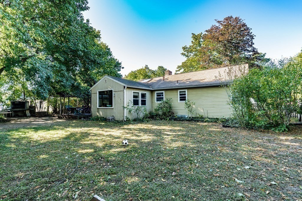 110 Talbot Road Springfield, MA 01119 - Photo 21 of 26