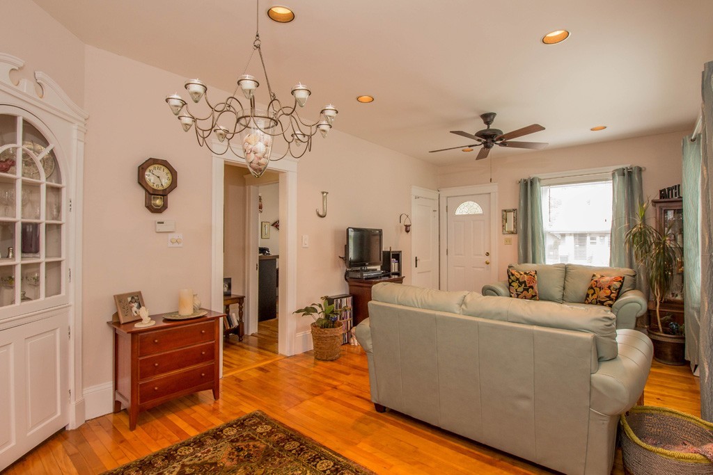 7 Apollo Road Worcester, MA 01605 - Photo 5 of 18 Gallery Image 5