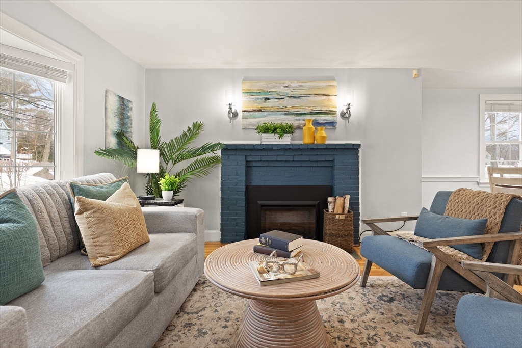 50 Forest Street Reading, MA 01867 - Photo 7 of 41