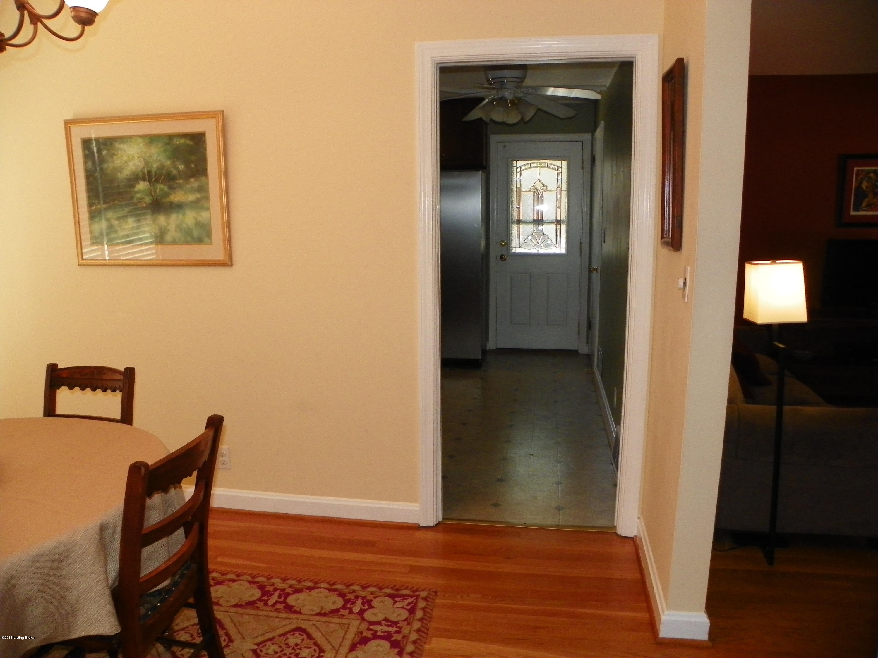 2860 Nepperhan Road Louisville, KY 40218 - Photo 19 of 51 101_1747