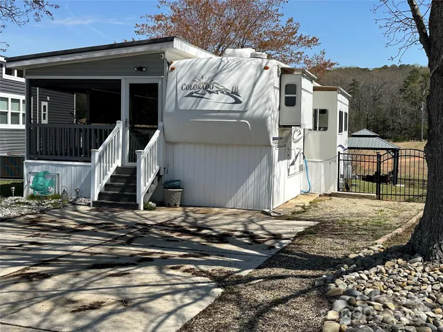 a view of a house with a snow
