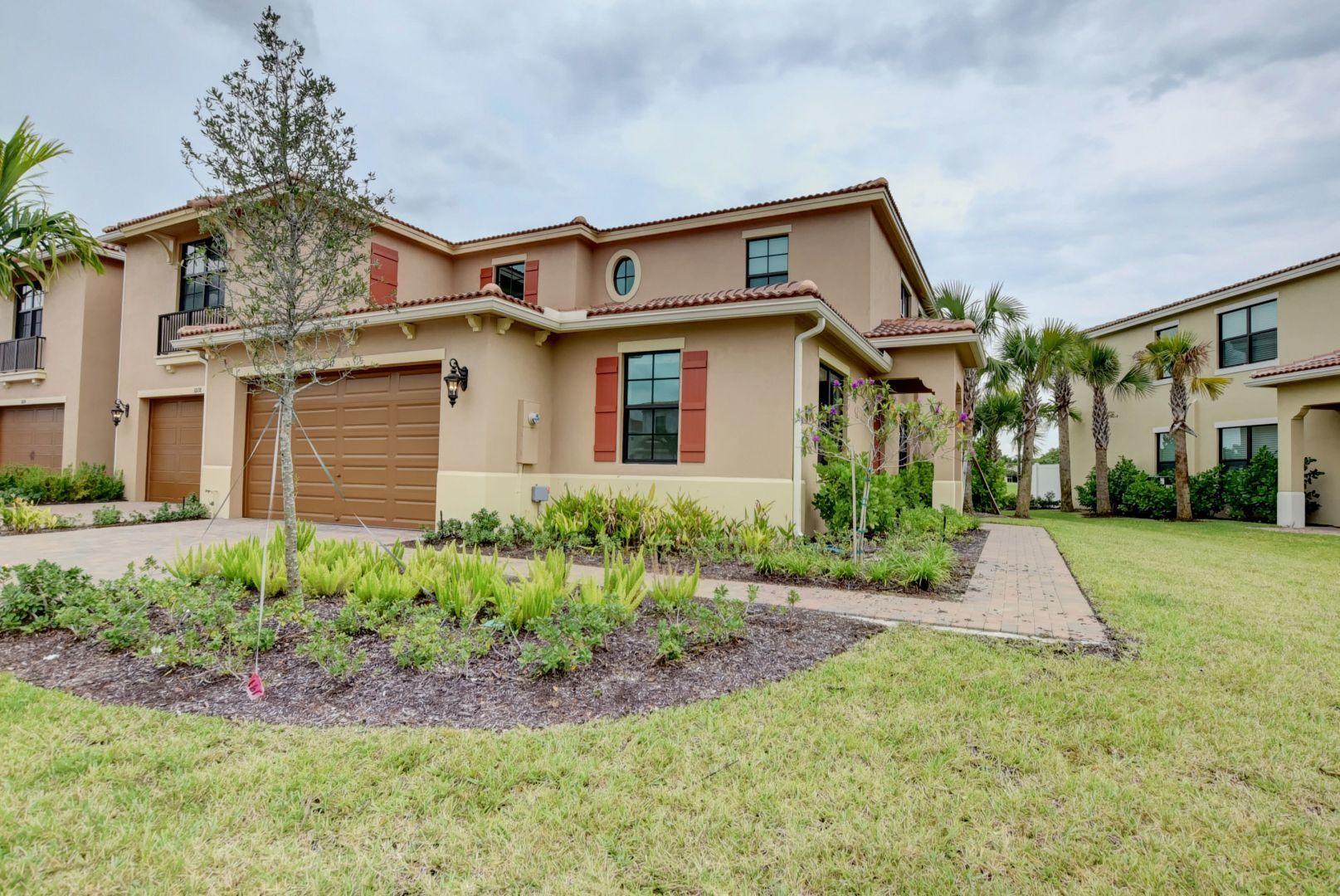 10142 Akenside Drive Boca Raton, FL 33428 - Photo 4 of 62 Front House 3
