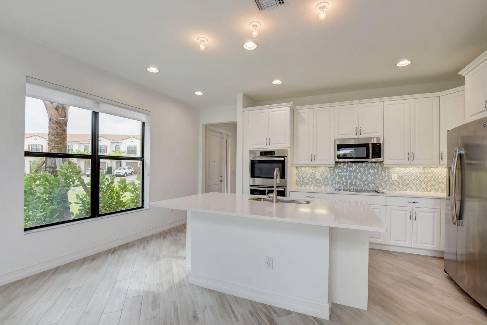 10142 Akenside Drive Boca Raton, FL 33428 - Photo 10 of 62 Kitchen 3