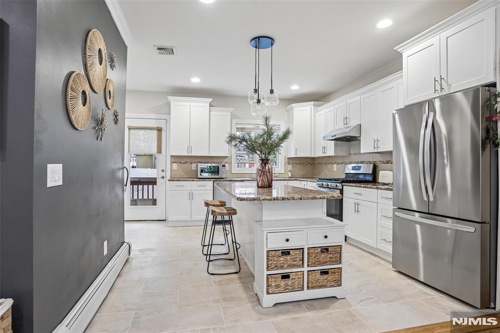 174 Fort Lee Road, Unit B Leonia, NJ 07605 - Photo 6 of 23