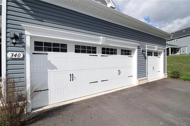 $624,900 | 340 Crossing Drive, Eighty Four, PA 15330