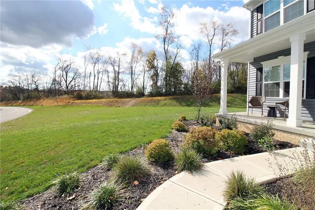 $624,900 | 340 Crossing Drive, Eighty Four, PA 15330