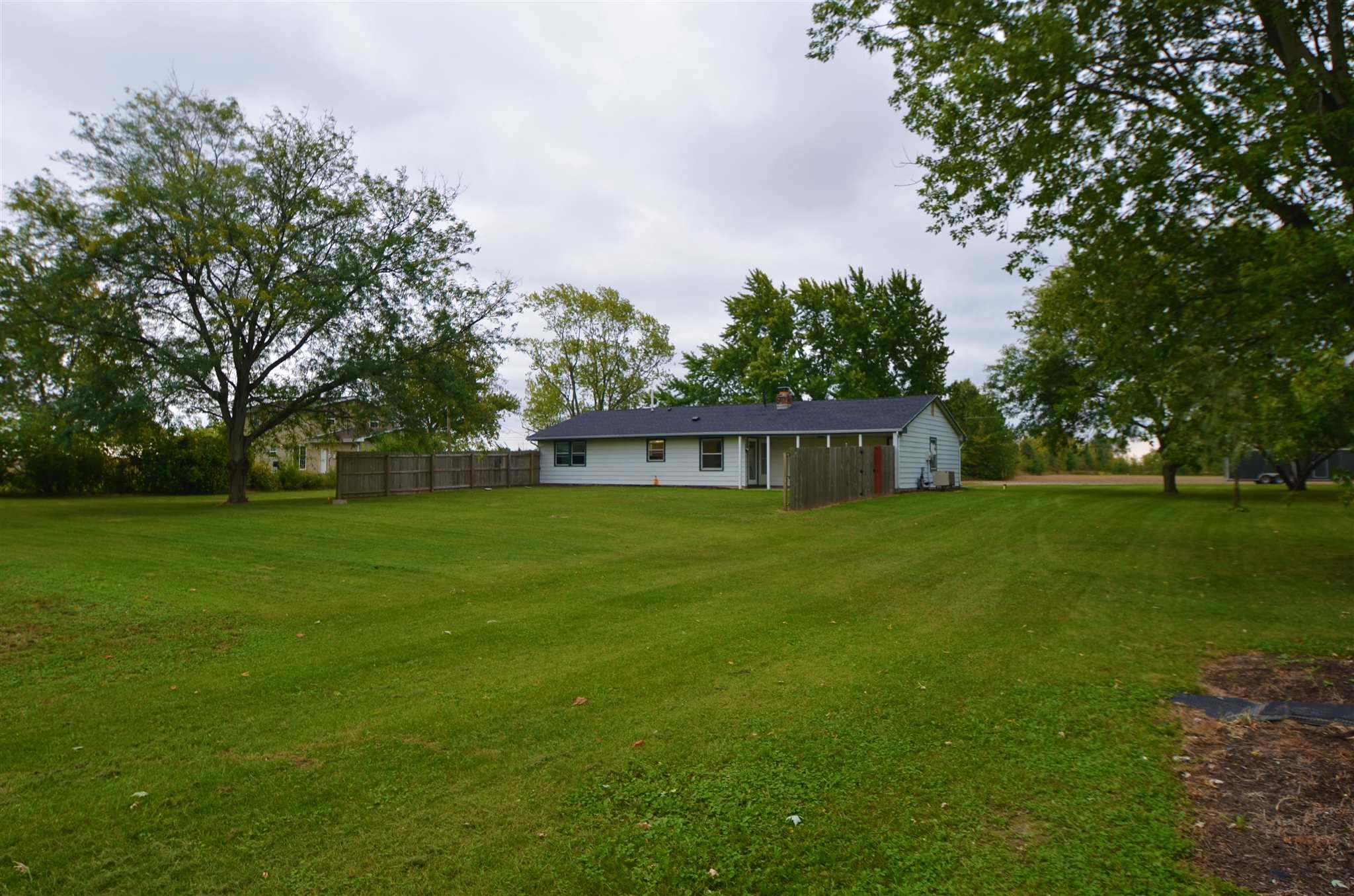 5205 Gombert Road Fort Wayne, IN 46816 - Photo 2 of 25