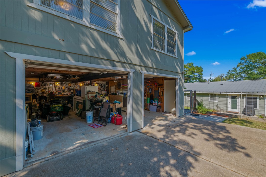 11001 Clyde Acord Road Franklin, TX 77856 - Photo 35 of 43