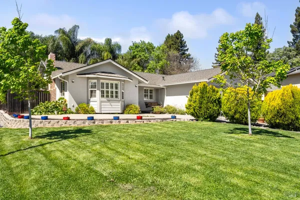 $3,350,000 | 436 Corte Lagos, Vacaville, CA 95688