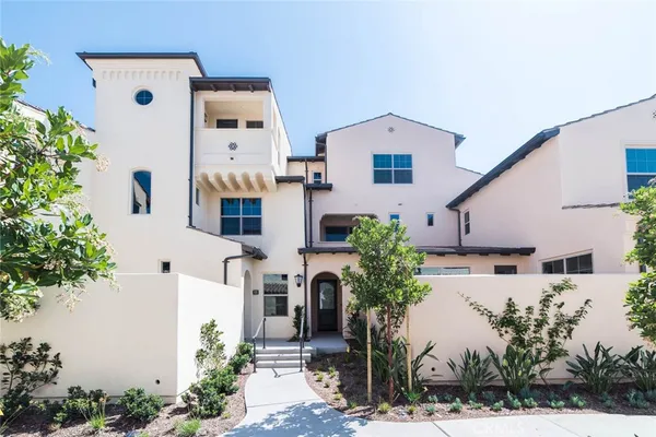 $3,800 | 105 Tubeflower, Irvine, CA 92618