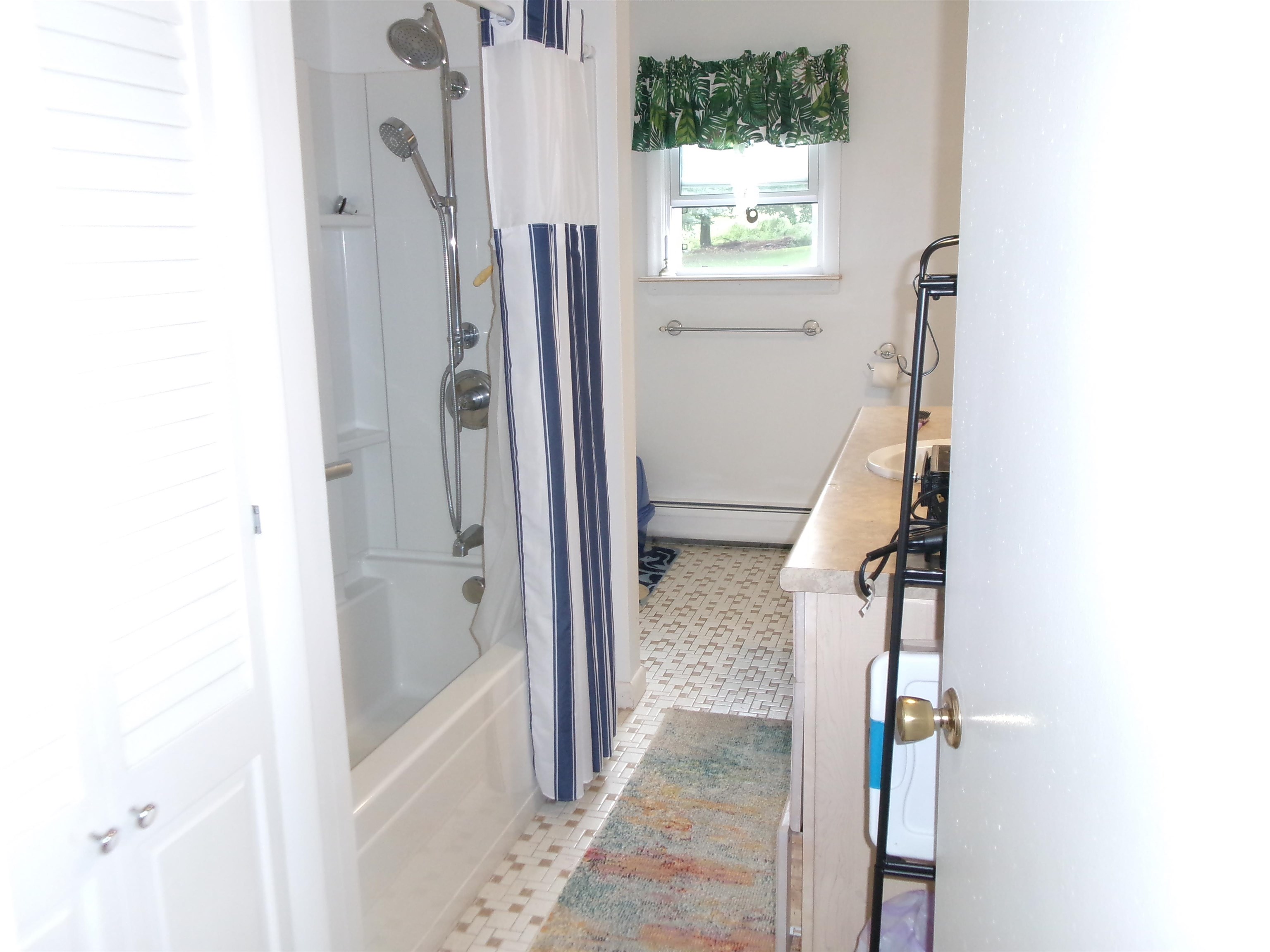 3117 Lake Road Newport Town, VT 05857 - Photo 4 of 19