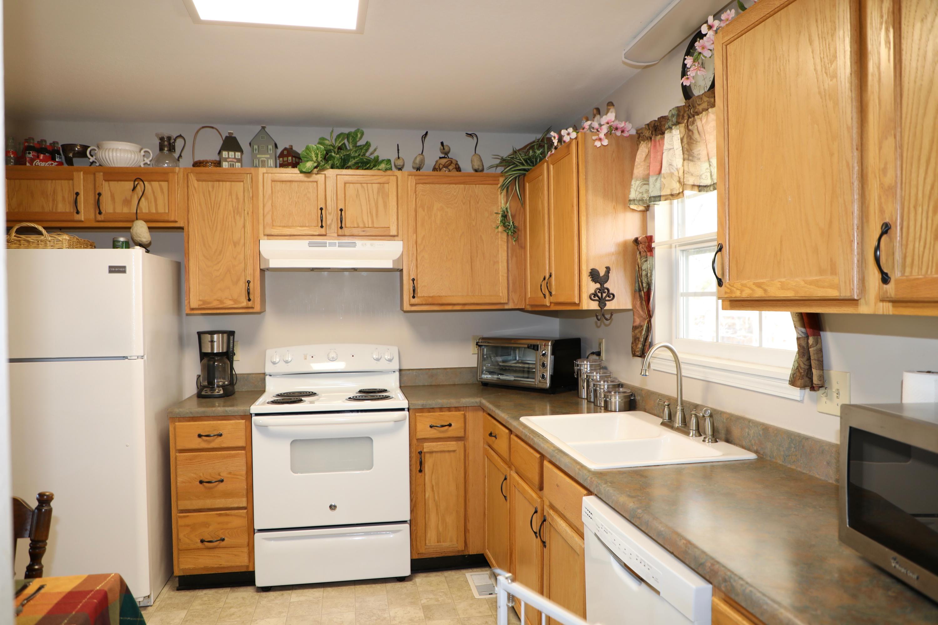 460 Sunnyside Road Sweetwater, TN 37874 - Photo 12 of 38 0Q1A0735