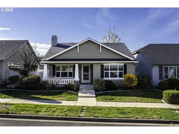 $437,000 | 3350 Edgewater Drive, Medford, OR 97504